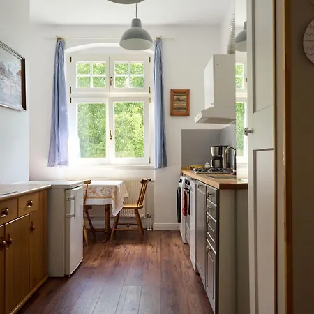 Apartment Painter's By Zoo And Congress Center