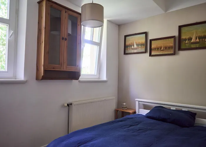 Painter's By Zoo And Congress Center *